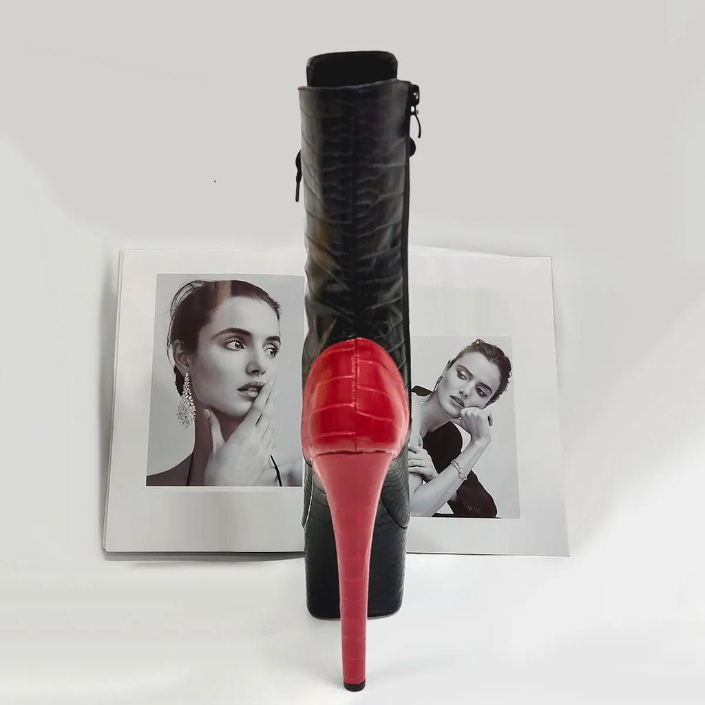 Knee-High Lace-Up Pole Dance Boots – 7" Heel