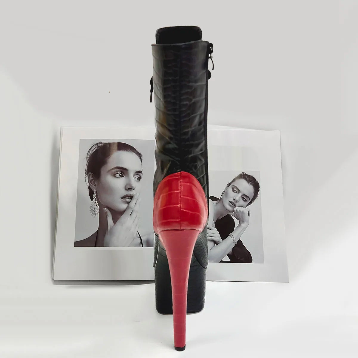 Knee-High Lace-Up Pole Dance Boots – 7" Heel