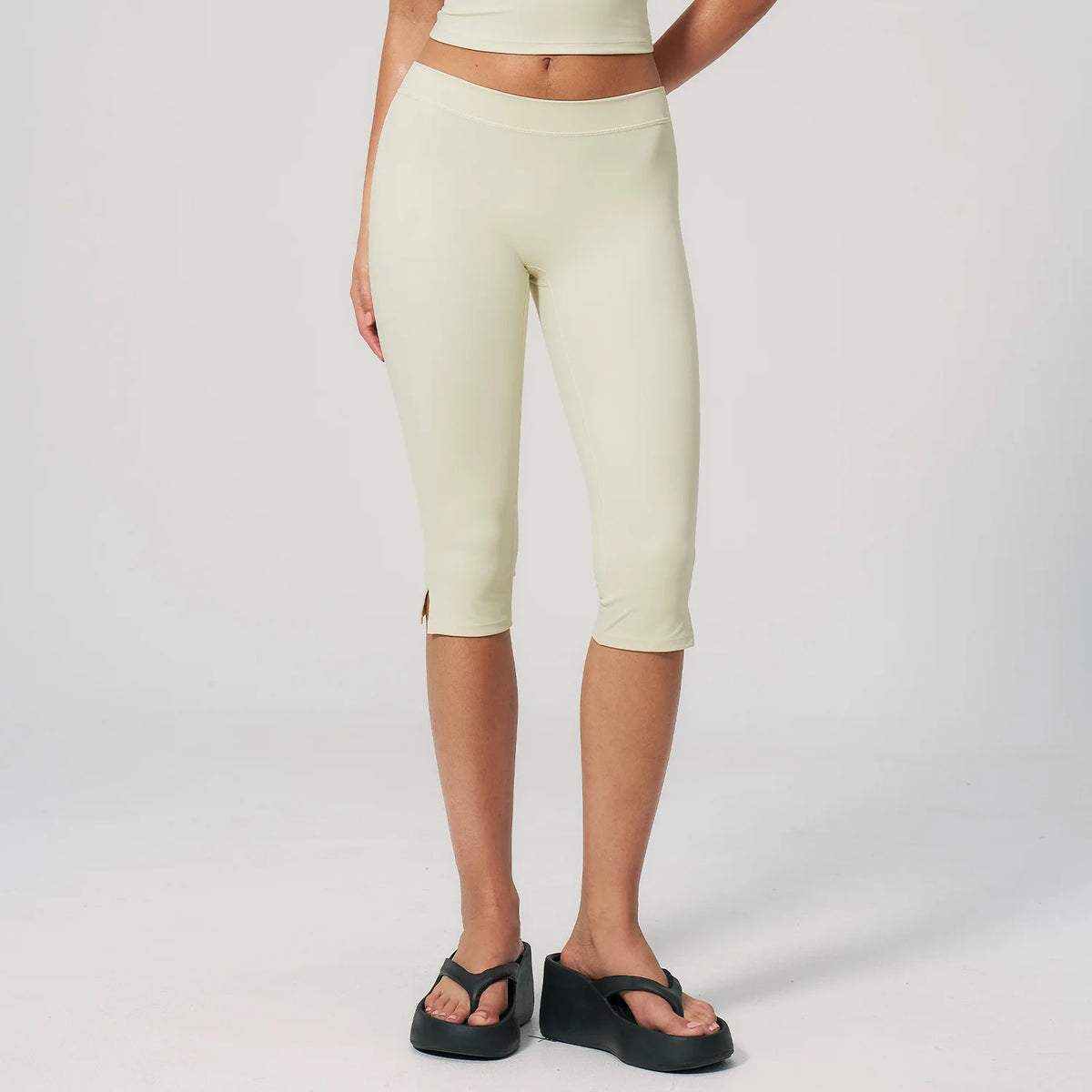 Low Rise 7/8 Yoga Capris