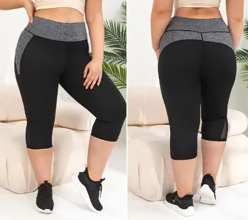 Curves Colorblock Mesh Panel Yoga Capri Leggings