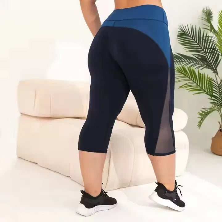 Curves Colorblock Mesh Panel Yoga Capri Leggings